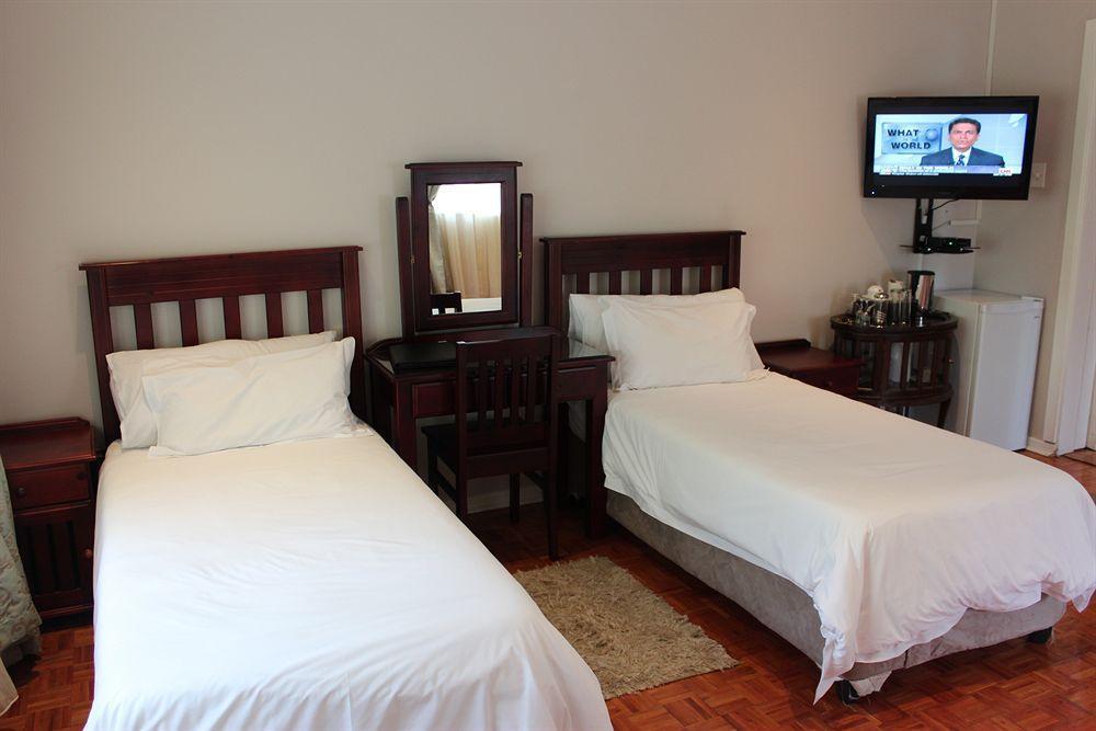 ליידיסמית Nauntons Guest House & Wedding Venue מראה חיצוני תמונה