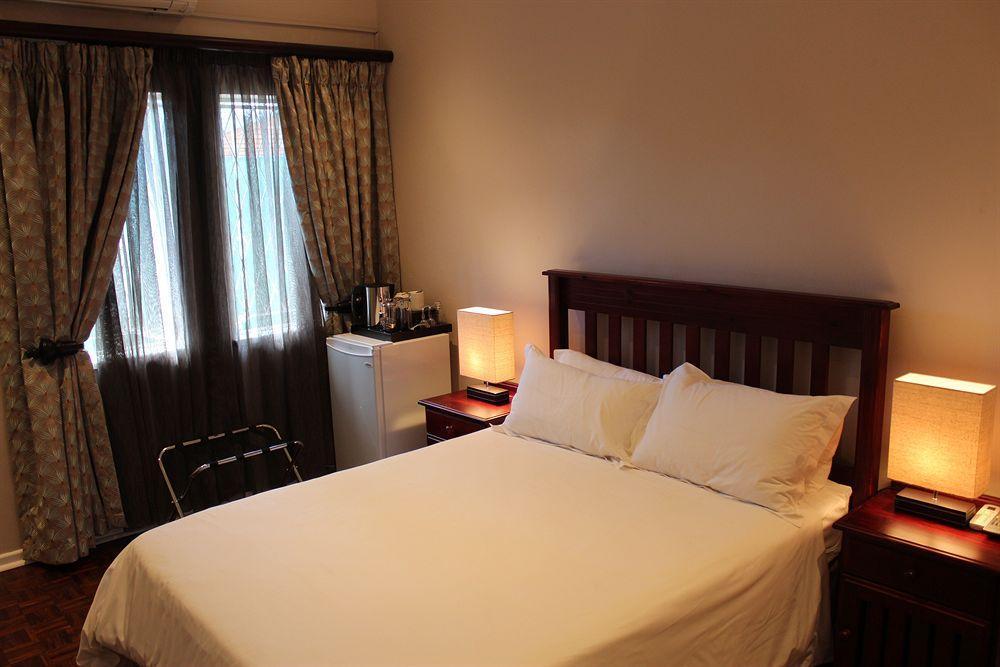 ליידיסמית Nauntons Guest House & Wedding Venue מראה חיצוני תמונה