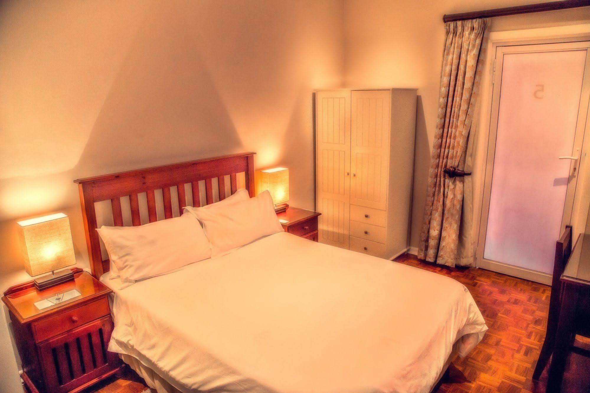 ליידיסמית Nauntons Guest House & Wedding Venue מראה חיצוני תמונה