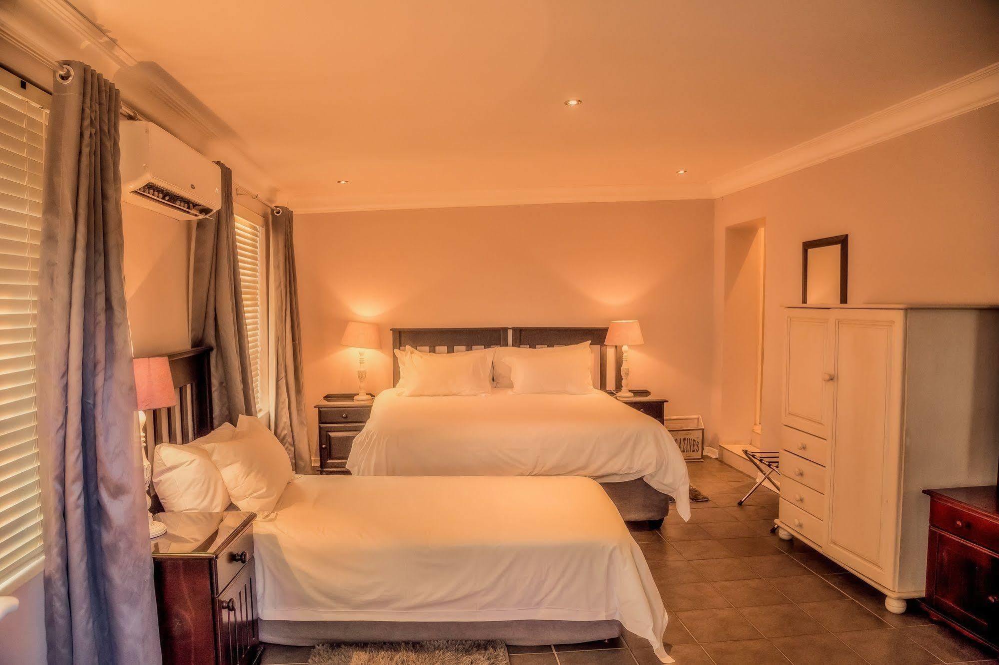 ליידיסמית Nauntons Guest House & Wedding Venue מראה חיצוני תמונה
